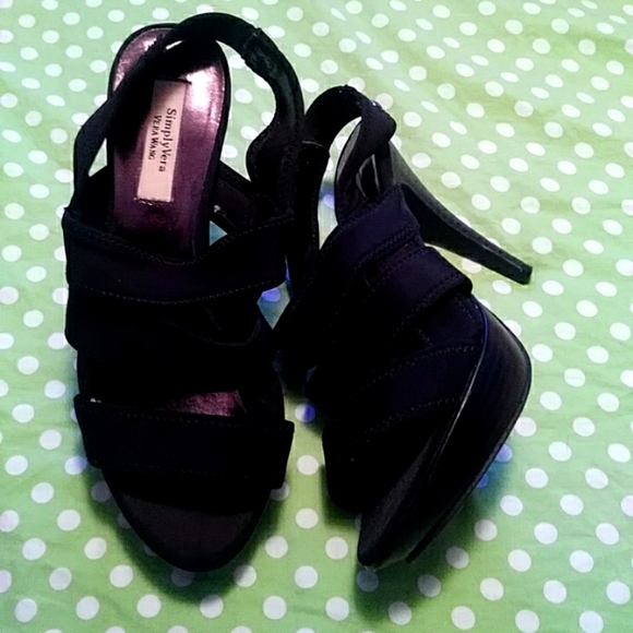 Vera Wang Shoes - Vera Wang heels